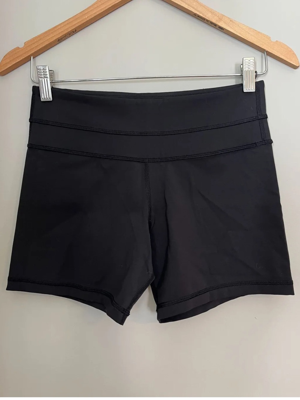 Lululemon Black Women's High-Rise Athletic Shorts